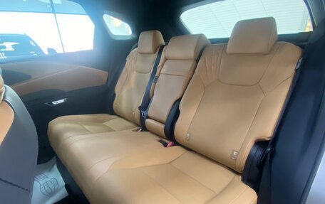 Lexus RX IV рестайлинг, 2025 год, 7 899 000 рублей, 10 фотография