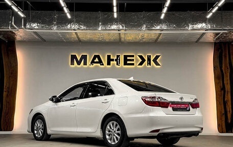 Toyota Camry, 2016 год, 1 950 000 рублей, 6 фотография