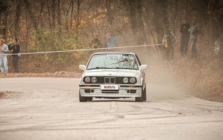 BMW 3 серия, 1985 год, 420 000 рублей, 4 фотография