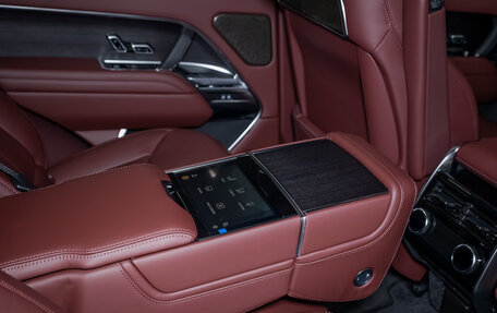 Land Rover Range Rover IV рестайлинг, 2025 год, 24 460 000 рублей, 35 фотография
