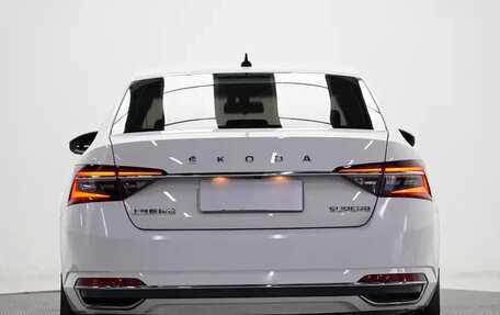 Skoda Superb III рестайлинг, 2022 год, 2 149 911 рублей, 4 фотография