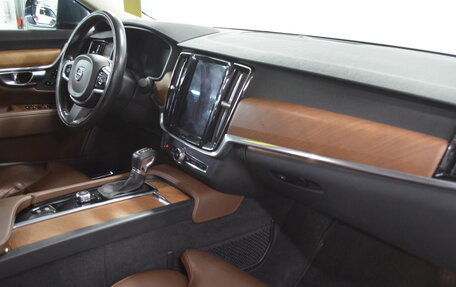 Volvo S90 II рестайлинг, 2017 год, 2 030 000 рублей, 9 фотография