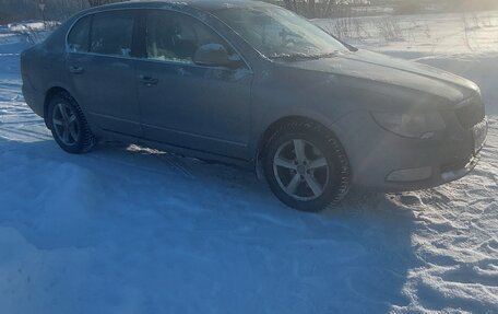 Skoda Superb III рестайлинг, 2011 год, 800 000 рублей, 1 фотография