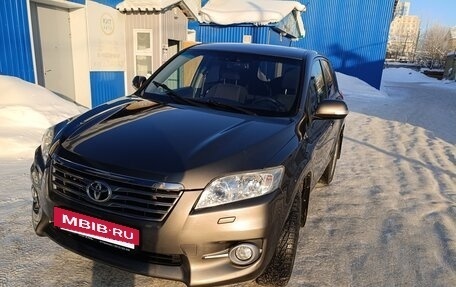 Toyota RAV4, 2011 год, 1 540 000 рублей, 2 фотография