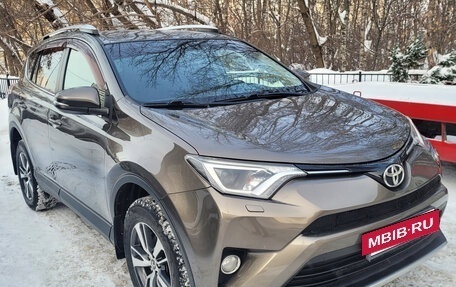 Toyota RAV4, 2015 год, 2 550 000 рублей, 3 фотография