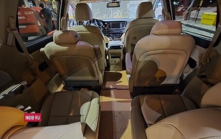 KIA Carnival III, 2019 год, 2 550 000 рублей, 9 фотография