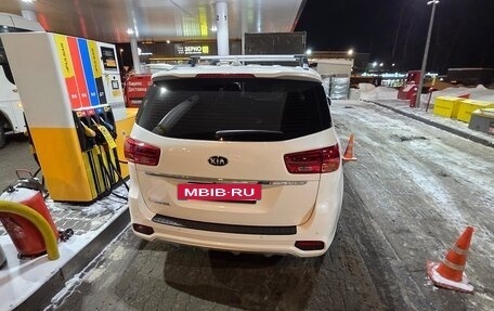 KIA Carnival III, 2019 год, 2 550 000 рублей, 2 фотография