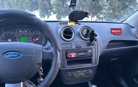 Ford Fiesta, 2006 год, 370 000 рублей, 11 фотография