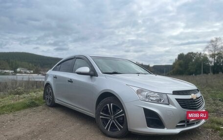 Chevrolet Cruze II, 2014 год, 700 000 рублей, 2 фотография
