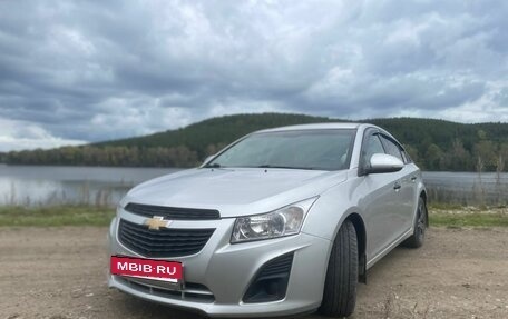 Chevrolet Cruze II, 2014 год, 700 000 рублей, 4 фотография