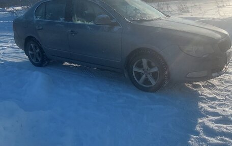 Skoda Superb III рестайлинг, 2011 год, 800 000 рублей, 2 фотография