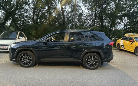 Toyota RAV4, 2019 год, 3 960 000 рублей, 9 фотография