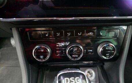 Skoda Superb III рестайлинг, 2019 год, 2 980 000 рублей, 24 фотография