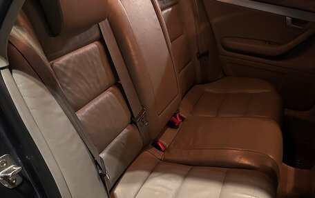 Audi A4, 2004 год, 630 000 рублей, 14 фотография