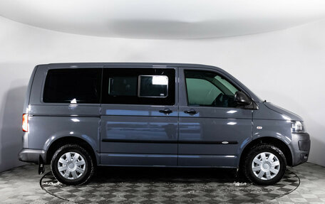 Volkswagen Caravelle T5, 2014 год, 2 199 000 рублей, 4 фотография