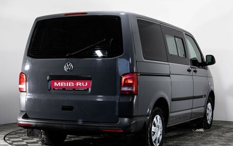 Volkswagen Caravelle T5, 2014 год, 2 199 000 рублей, 6 фотография