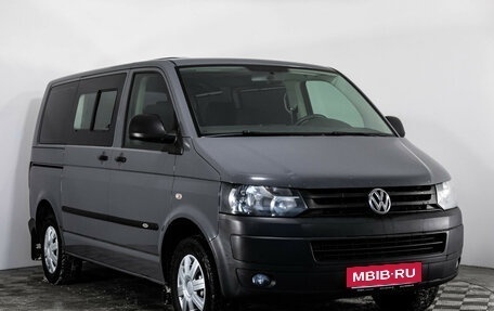 Volkswagen Caravelle T5, 2014 год, 2 199 000 рублей, 3 фотография