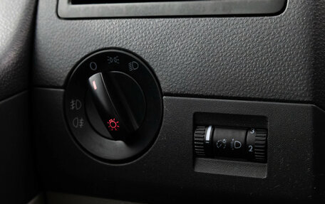 Volkswagen Caravelle T5, 2014 год, 2 199 000 рублей, 14 фотография