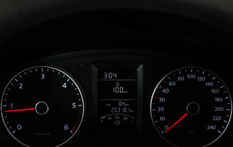 Volkswagen Caravelle T5, 2014 год, 2 199 000 рублей, 24 фотография