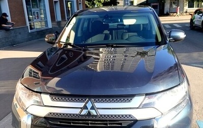 Mitsubishi Outlander III рестайлинг 3, 2019 год, 2 200 000 рублей, 1 фотография