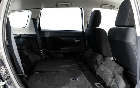 Mitsubishi Outlander III рестайлинг 3, 2012 год, 1 299 000 рублей, 18 фотография