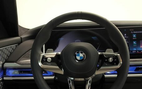 BMW 7 серия, 2025 год, 28 850 000 рублей, 18 фотография