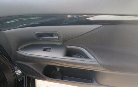 Mitsubishi Outlander III рестайлинг 3, 2019 год, 2 200 000 рублей, 8 фотография