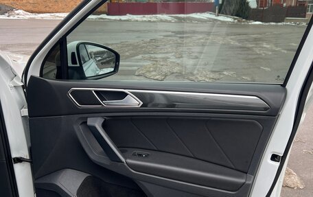 Volkswagen Tiguan II, 2019 год, 3 200 000 рублей, 13 фотография