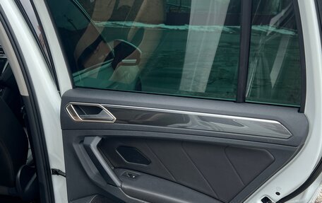 Volkswagen Tiguan II, 2019 год, 3 200 000 рублей, 15 фотография