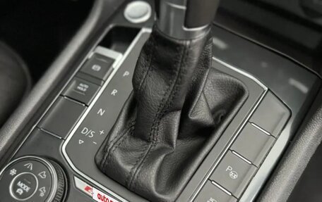 Volkswagen Tiguan II, 2019 год, 3 200 000 рублей, 24 фотография