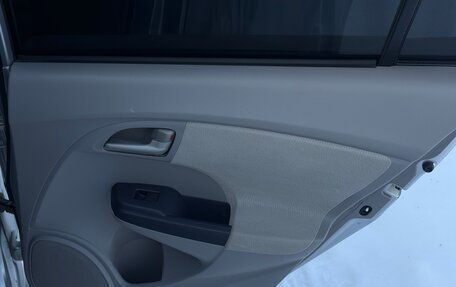 Honda Insight II рестайлинг, 2009 год, 930 000 рублей, 9 фотография