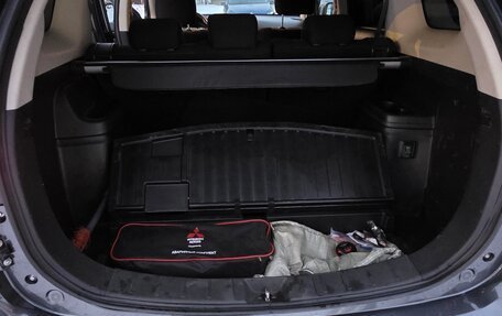 Mitsubishi Outlander III рестайлинг 3, 2019 год, 1 850 000 рублей, 17 фотография