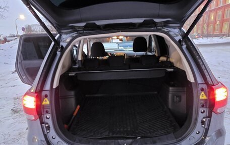 Mitsubishi Outlander III рестайлинг 3, 2019 год, 1 850 000 рублей, 16 фотография