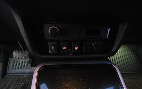 Mitsubishi Outlander III рестайлинг 3, 2019 год, 1 850 000 рублей, 23 фотография