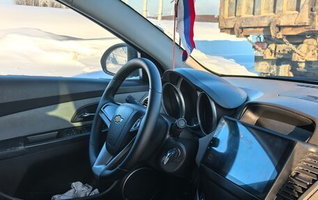 Chevrolet Cruze II, 2012 год, 530 000 рублей, 9 фотография
