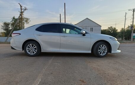 Toyota Camry, 2019 год, 3 100 000 рублей, 3 фотография