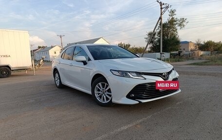 Toyota Camry, 2019 год, 3 100 000 рублей, 8 фотография