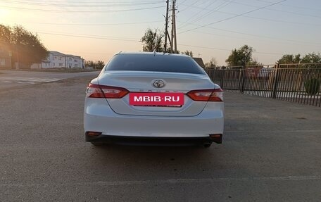 Toyota Camry, 2019 год, 3 100 000 рублей, 10 фотография