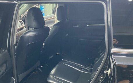 Toyota Highlander III, 2015 год, 2 650 000 рублей, 8 фотография