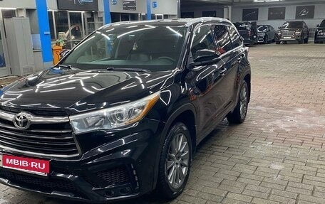 Toyota Highlander III, 2015 год, 2 650 000 рублей, 2 фотография