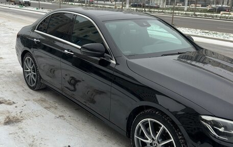 Mercedes-Benz E-Класс, 2022 год, 6 490 000 рублей, 2 фотография