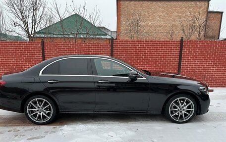 Mercedes-Benz E-Класс, 2022 год, 6 490 000 рублей, 10 фотография
