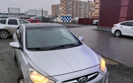 Hyundai Solaris II рестайлинг, 2011 год, 420 000 рублей, 4 фотография