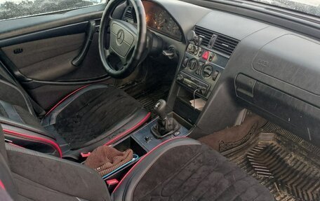 Mercedes-Benz C-Класс, 1999 год, 250 000 рублей, 9 фотография