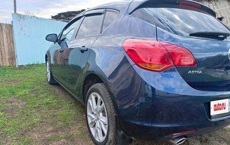 Opel Astra J, 2010 год, 890 000 рублей, 5 фотография