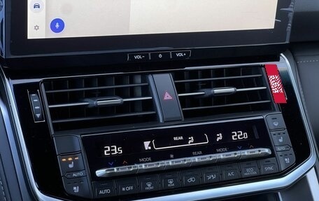 Toyota Land Cruiser, 2025 год, 18 490 000 рублей, 23 фотография