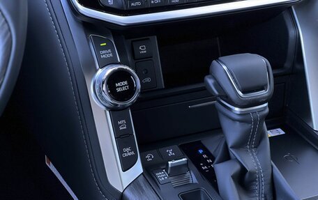 Toyota Land Cruiser, 2025 год, 18 490 000 рублей, 25 фотография