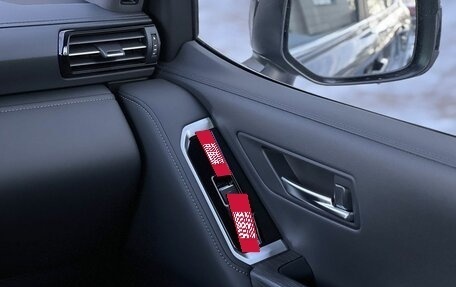 Toyota Land Cruiser, 2025 год, 18 490 000 рублей, 30 фотография