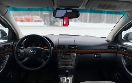 Toyota Avensis III рестайлинг, 2006 год, 590 000 рублей, 7 фотография