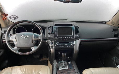 Toyota Land Cruiser 200, 2011 год, 3 400 000 рублей, 13 фотография